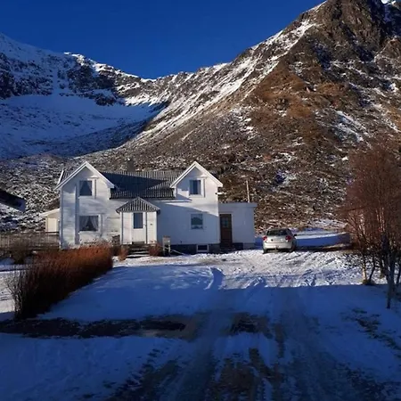 Mor's Hus Valle (Lofoten)