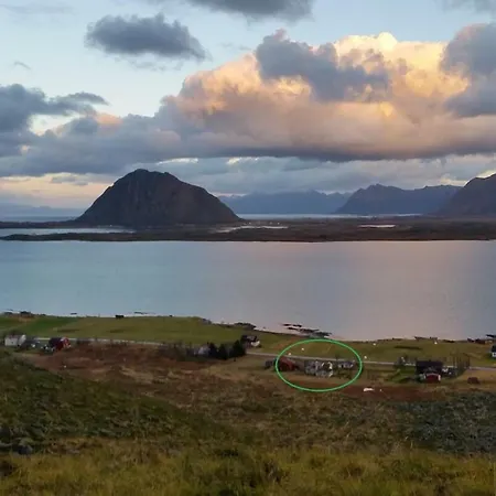 Nyaraló Mor's Hus Valle (Lofoten)