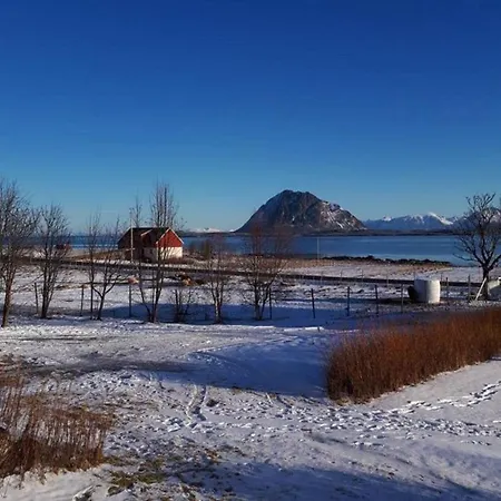 Semesterbostad Mor's Hus *